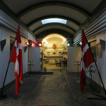 Hotel Fort 2*